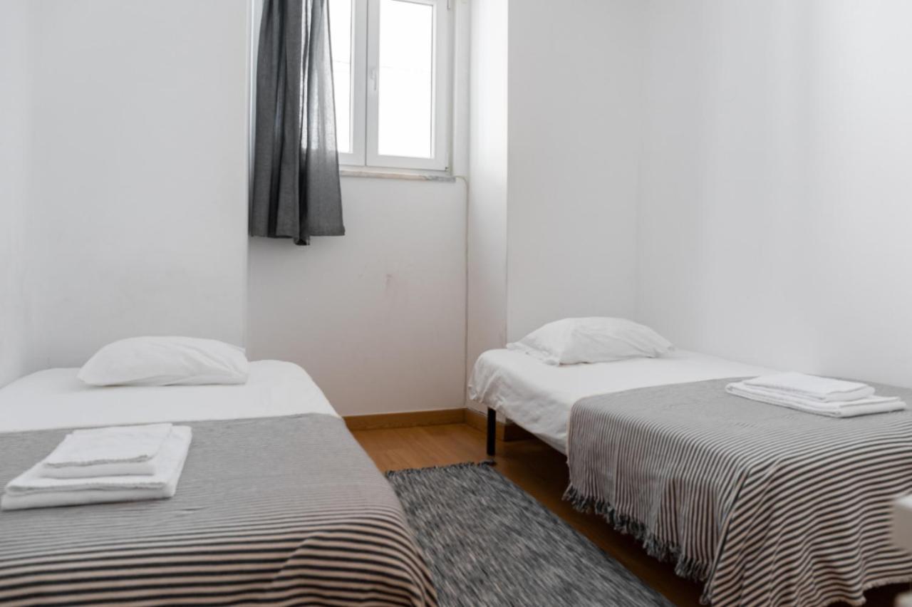 Entrecampos - Two Bedroom Apartment With Terrace リスボン エクステリア 写真